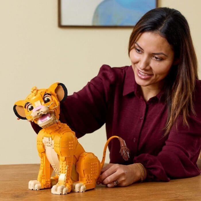 LEGO DISNEY ADOLESCENTUL SIMBA, REGELE LEU 43247 - imagine 3