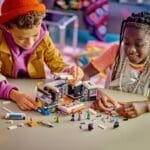 LEGO FRIENDS AUTOCAR DE TURNEU PENTRU STARURI POP 42619 - imagine 4