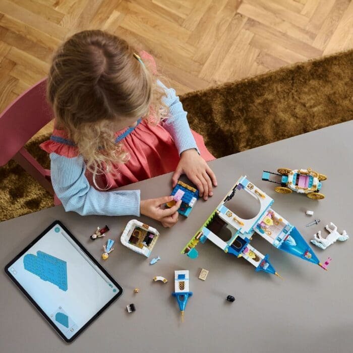 LEGO DISNEY CASTELUL SI CALEASCA CENUSARESEI 43275 - imagine 4