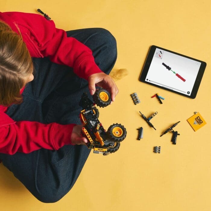 4_LEGO42199 LEGO TECHNIC MONSTER JAM DIGATRON PULL-BACK 42199 - imagine 4