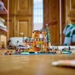 LEGO FRIENDS SPORTURI NAUTICE IN TABARA DE AVENTURI 42626 - imagine 5