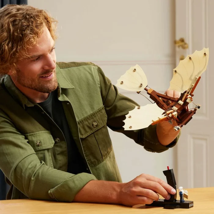 LEGO ICONS MASINA ZBURATOARE A LUI LEONARDO DA VINCI 10363 - imagine 7