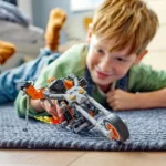 LEGO SUPER HEROES ROBOT SI MOTOCICLETA CALARETUL FANTOMA 76245 - imagine 9