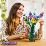LEGO ICONS BUCHET DE FLORI DE CAMP 10313 - imagine 8