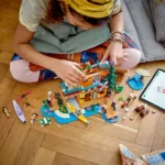 LEGO FRIENDS SPORTURI NAUTICE IN TABARA DE AVENTURI 42626 - imagine 10