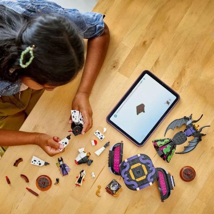 LEGO DISNEY ROCHIILE LUI MALEFICENT SI CRUELLA DE VIL 43262 - imagine 15