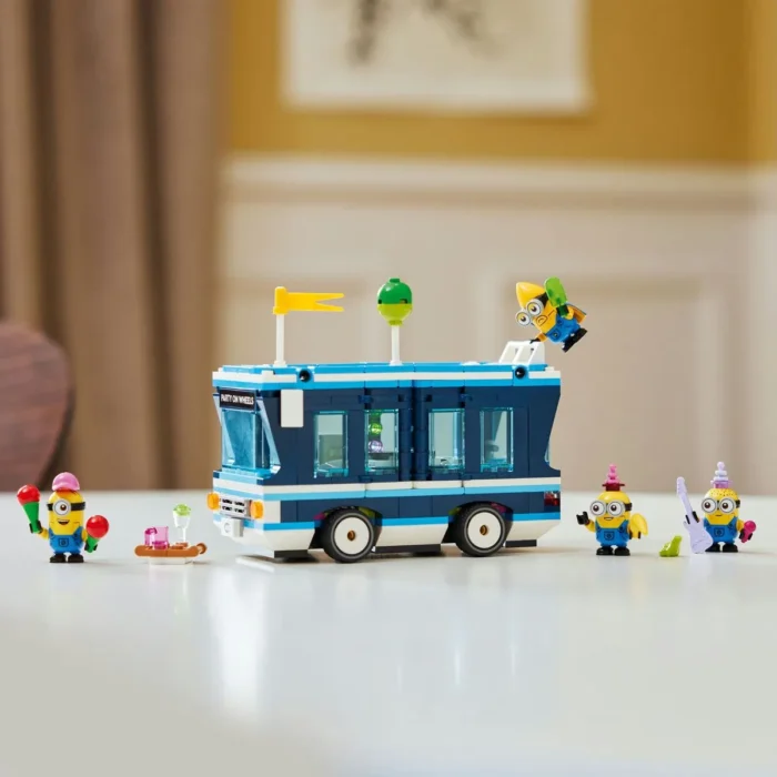LEGO DESPICABLE ME4 AUTOBUZUL DE PETRECERE AL MINIONILOR 75581 - imagine 16