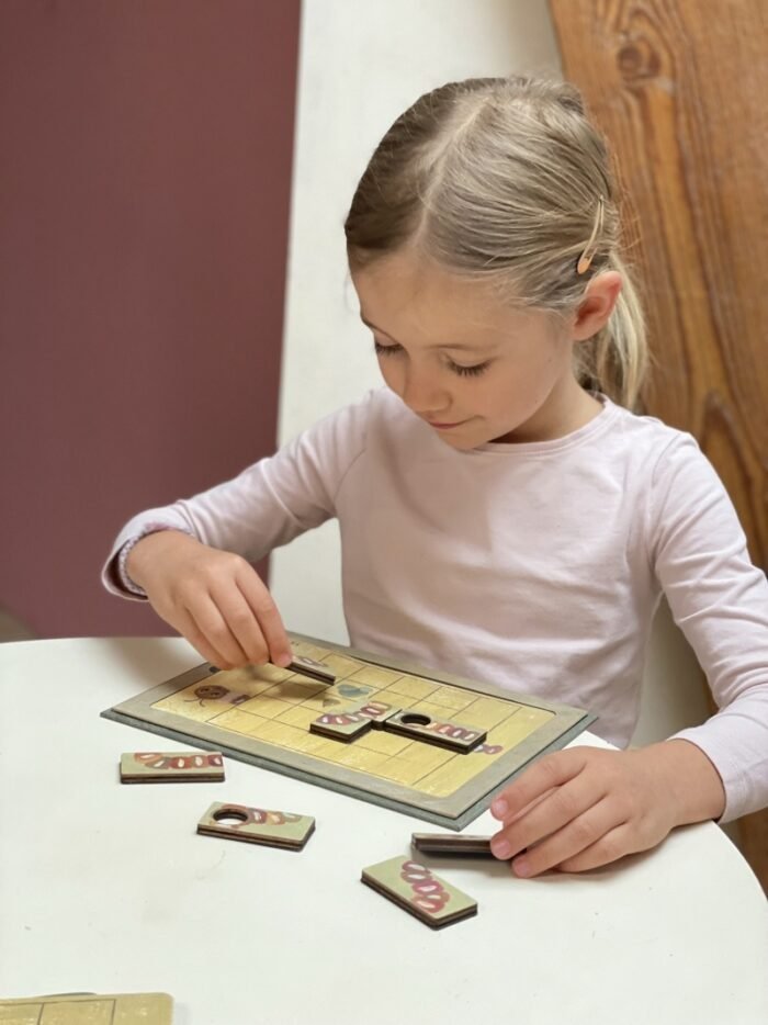 Joc magnetic Caterpillar, Egmont Toys - imagine 3