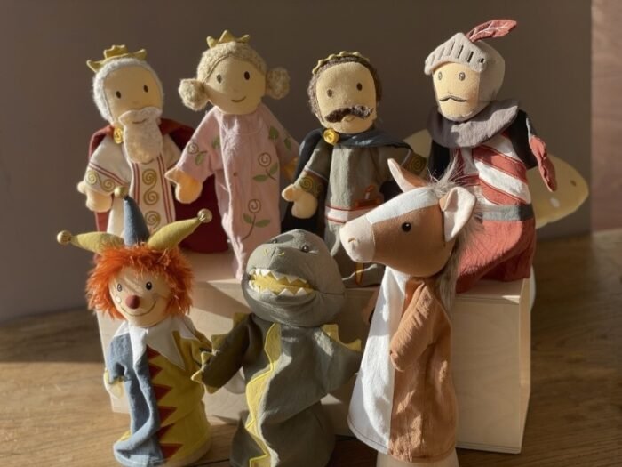 Papusa de mana Dragon, Egmont Toys - imagine 2