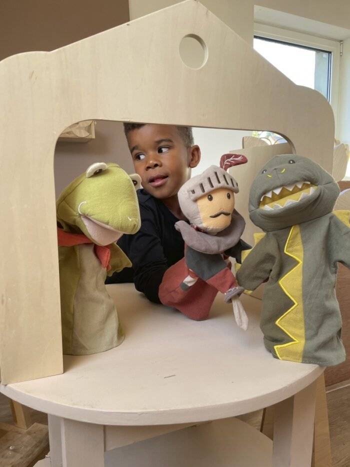 Papusa de mana Dragon, Egmont Toys - imagine 3