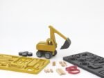 Set de constructie vehicul de santier Excavatorul Frederic, Croc toys