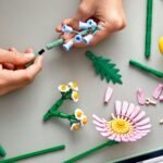 LEGO BOTANICALS MIC BUCHET DE FLORI PASTEL 10347 - imagine 3