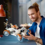 LEGO TECHNIC ROVERUL SELENAR DIN MISIUNILE NASA APOLLO 42182 - imagine 9