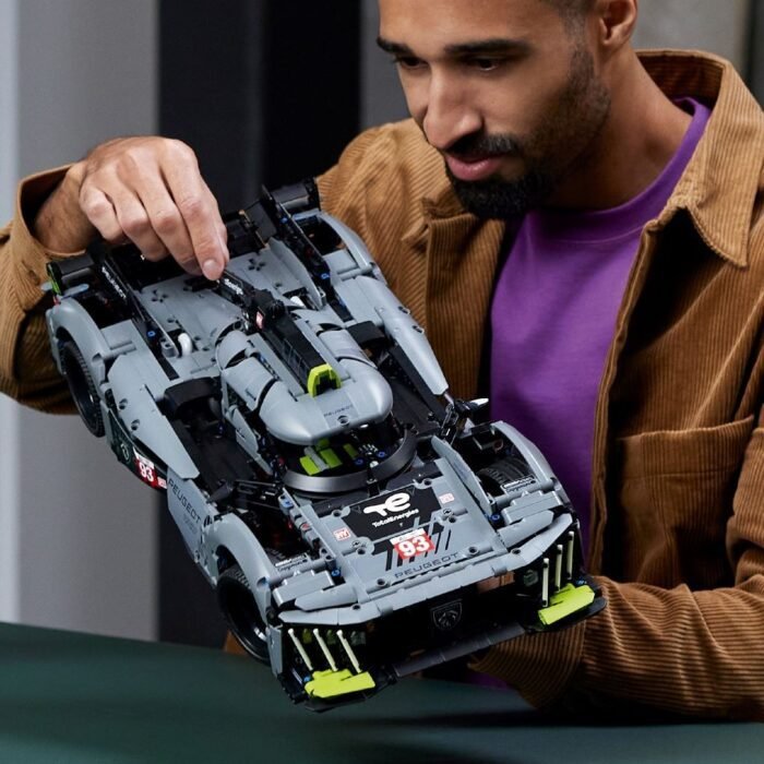 LEGO TECHNIC PEUGEOT 9X8 24H HYBRID HYPERCAR 42156 - imagine 3