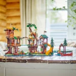LEGO FRIENDS CASA DIN COPAC DIN TABARA DE AVENTURI 42631 - imagine 10