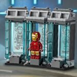 LEGO SUPER HEROES LABORATORUL LUI IRON MAN SALA ARMURILOR 76315 - imagine 4