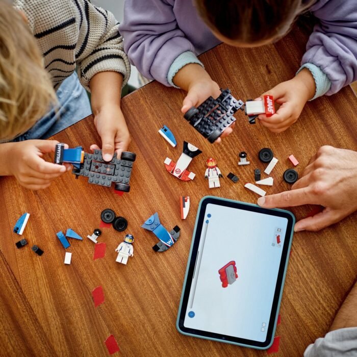 LEGO CITY MASINI DE CURSE F1 WILLIAMS RACING SI HAAS F1 60464 - imagine 4