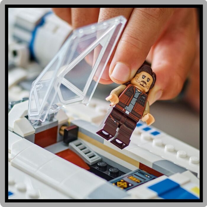 LEGO STAR WARS NAVA STELARA U-WING A REBELILOR 75399 - imagine 5