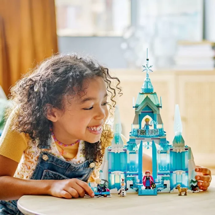 LEGO DISNEY PRINCESS PALATUL DE GHEATA AL ELSEI 43244 - imagine 5