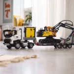 LEGO TECHNIC CAMIONUL FMX ȘI EXCAVATORUL ELECTRIC EC230 DE LA VOLVO 42175 - imagine 15