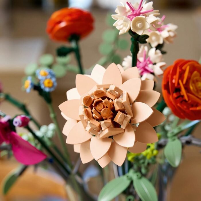 LEGO BOTANICALS BUCHET DE FLORI ROZ 10342 - imagine 8