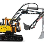 LEGO TECHNIC CAMIONUL FMX ȘI EXCAVATORUL ELECTRIC EC230 DE LA VOLVO 42175 - imagine 17