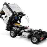 LEGO TECHNIC CAMIONUL FMX ȘI EXCAVATORUL ELECTRIC EC230 DE LA VOLVO 42175 - imagine 18