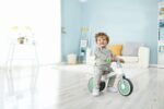 HAPE BICICLETA DE ECHILIBRU VERDE CU 3 ROTI - imagine 3