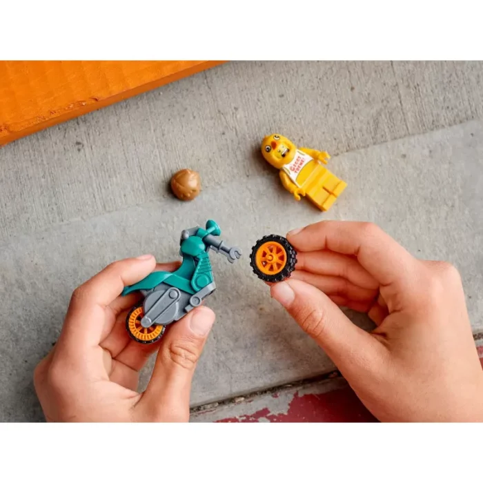 LEGO CITY MOTOCICLETA DE CASCADORII CU GAINA 60310 - imagine 8