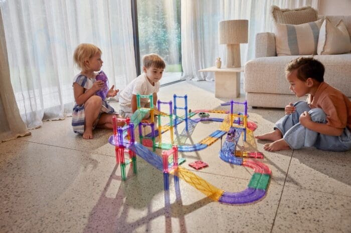 Jocuri magnetice Traseu de curse 80 piese pastel, Cleverclixx - imagine 4