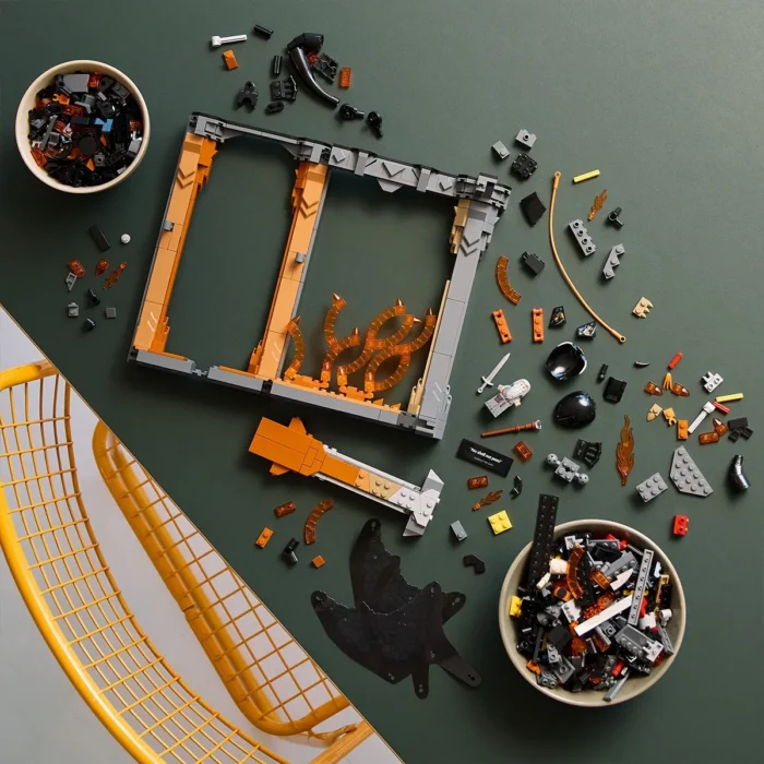 LEGO ICONS STAPANUL INELELOR DIORAMA PENTRU BIBLIOTECA CU UN BARLOG 10367 - imagine 13