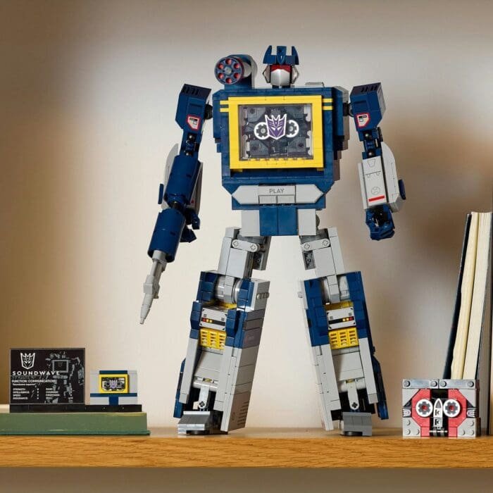 LEGO ICONS TRANSFORMERS SOUNDWAVE 10358 - imagine 5