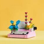 LEGO CREATOR MASINA DE SCRIS CU FLORI 31169 - imagine 6