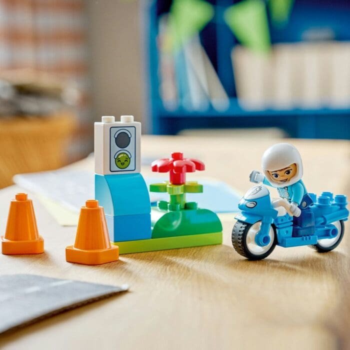 LEGO DUPLO MOTOCICLETA ALBASTRA DE POLITIE 10471 - imagine 7