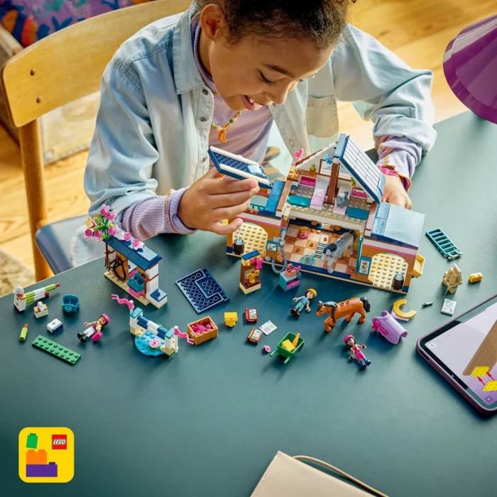 LEGO FRIENDS GRAJD DE CAI SI ACADEMIE DE ECHITATIE 42688 - imagine 8