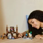 LEGO MINECRAFT RING DE LUPTA LA CONACUL DIN PADURE 21272 - imagine 12