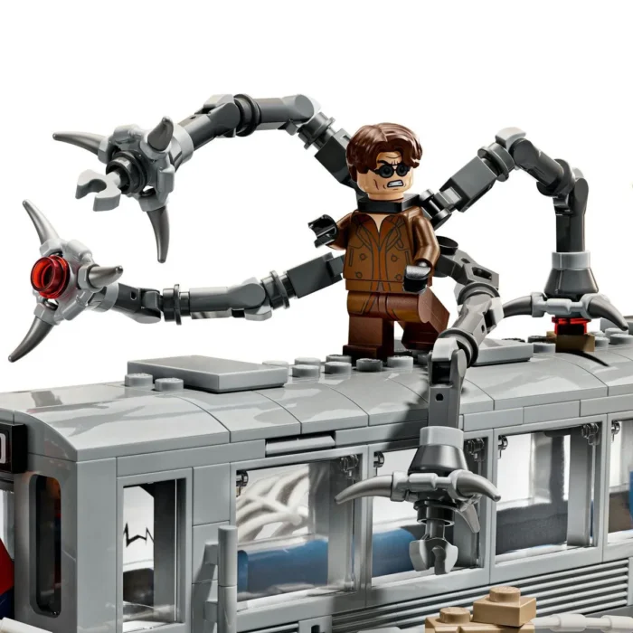 LEGO MARVEL LUPTA PE ACOPERISUL TRENULUI OMUL PAIANJEN SI DOC OCK 76321 - imagine 15