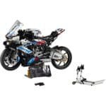 LEGO TECHNIC BMW M 1000 RR 42130 - imagine 2