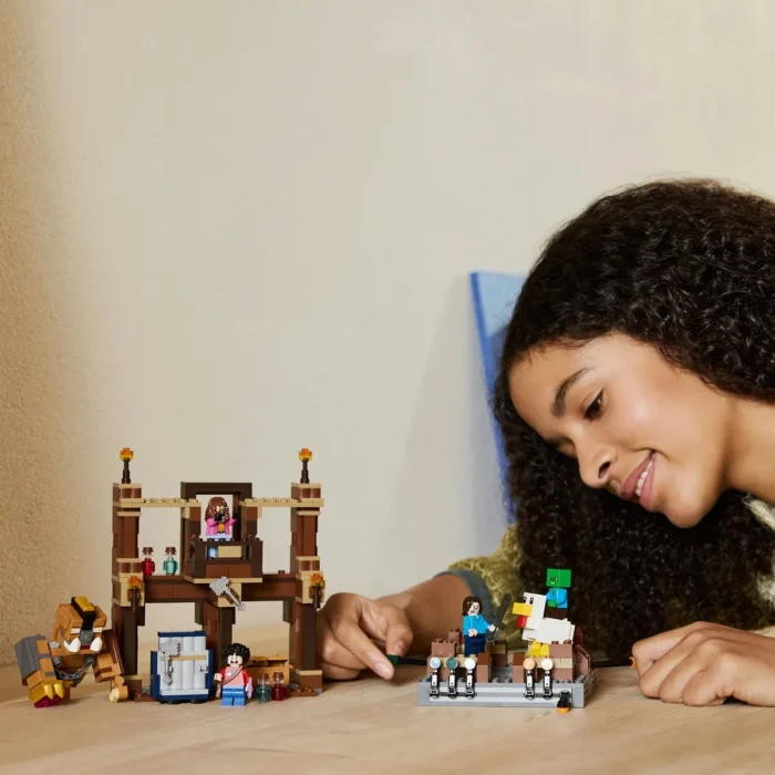 LEGO MINECRAFT RING DE LUPTA LA CONACUL DIN PADURE 21272 - imagine 12