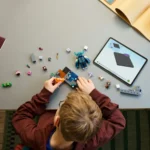 LEGO MINECRAFT INTALNIREA CU TEMNICERUL 21274 - imagine 11