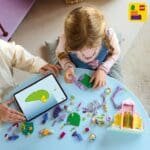 LEGO GABBYS DOLLHOUSE FILMUL MUNTELE DE DULCIURI SI GRADINA LUI KITTY 11205 - imagine 3