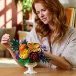 LEGO BOTANICALS  ARANJAMENT FLORAL 10345 - imagine 5