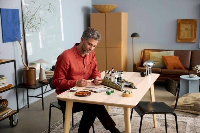 LEGO ARHITECTURE CASTELUL NEUSCHWANSTEIN 21063 - imagine 5