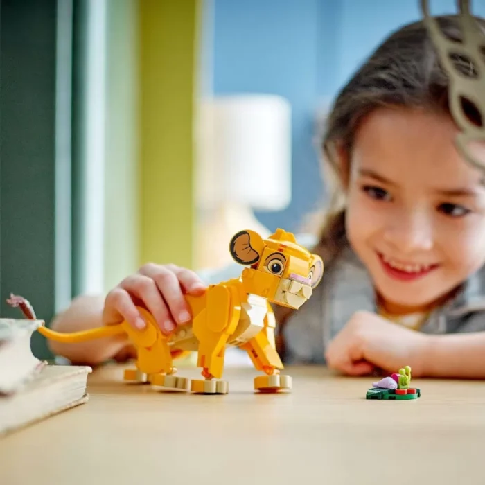 LEGO DISNEY PUIUL SIMBA, REGELE LEU 43243 - imagine 9