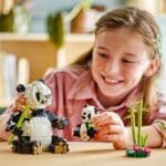 LEGO CREATOR ANIMALE SALBATICE: FAMILIA DE URSI PANDA 31165 - imagine 3
