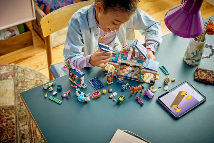 LEGO FRIENDS GRAJD DE CAI SI ACADEMIE DE ECHITATIE 42688 - imagine 12