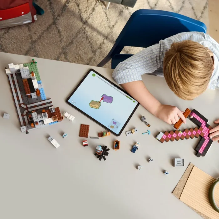 LEGO MINECRAFT MINA TARNACOP 21277 - imagine 13