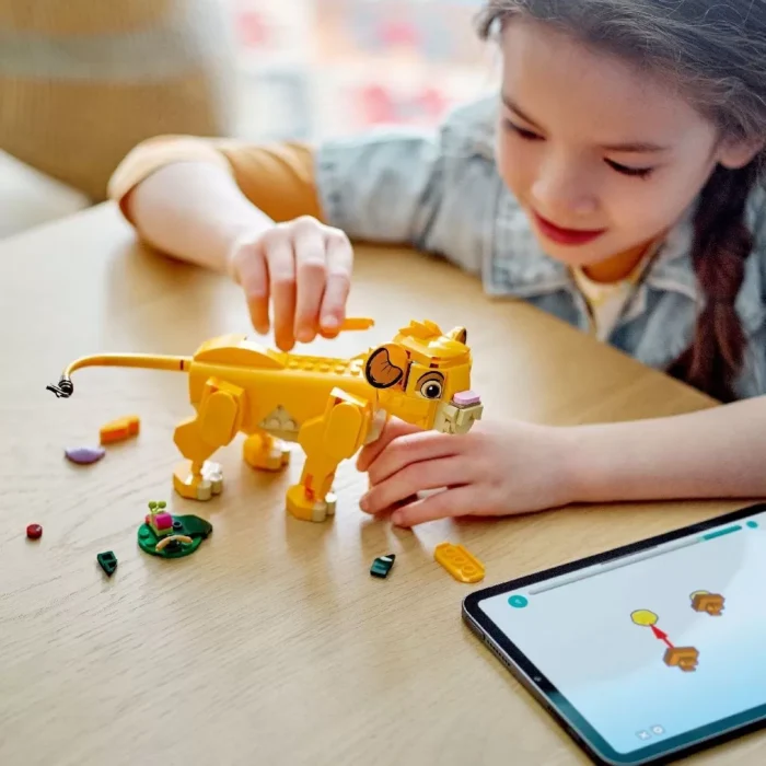 LEGO DISNEY PUIUL SIMBA, REGELE LEU 43243 - imagine 10