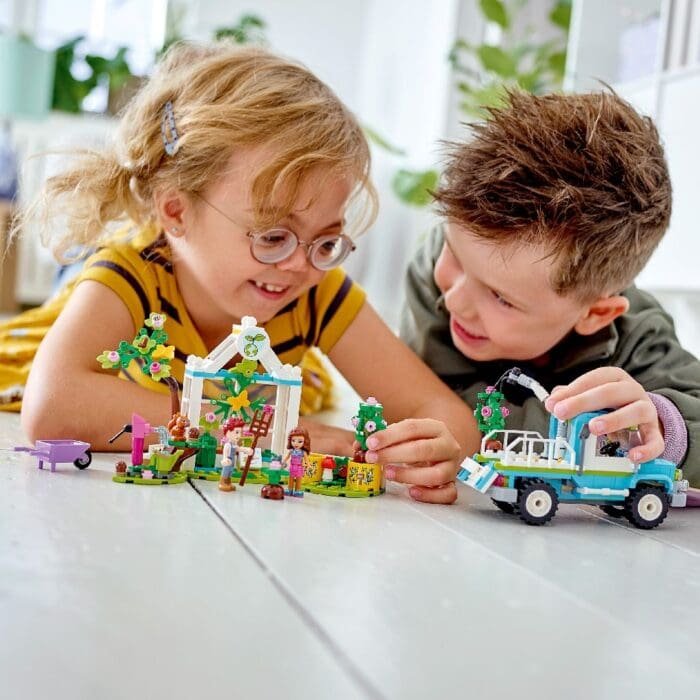 LEGO FRIENDS VEHICUL DE PLANTAT COPACI 41707 - imagine 4