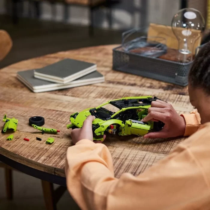 LEGO TECHNIC LAMBORGHINI HURACAN TECNICA 42161 - imagine 10
